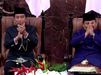 Momen Standing Applause Jelang Pelantikan Prabowo Sebagai Presiden