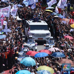 Penampakan Lautan Manusia Sambut Presiden Prabowo