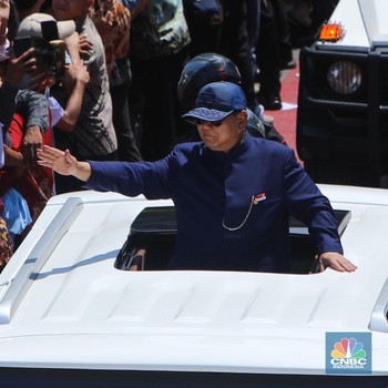 Bukan Kereta Kuda, Prabowo Diantar Pakai 'Garuda' ke Istana