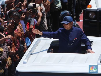 Bukan Kereta Kuda, Prabowo Diantar Pakai 'Garuda' ke Istana