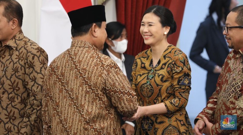 Presiden RI Prabowo Subianto mengumumkan nama nama menteri kabinet merah putih di Istana Negara, Jakarta, Minggu, 20/10. (CNBC Indonesia Tri Susilo)