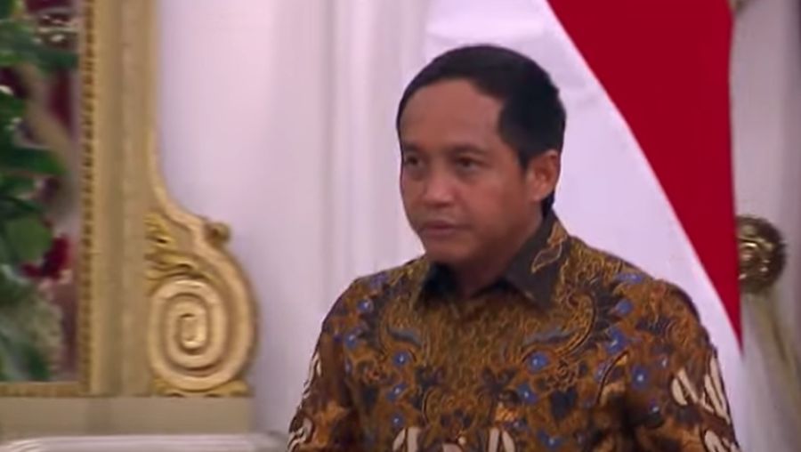Raja Juli Antoni. (YouTube/Sekretariat Presiden)