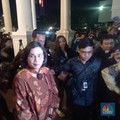Kompak Berbatik Coklat, Sri Mulyani & Trio Wamen Tiba di Istana