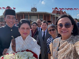 Sri Mulyani Pamer Momen Lepas Jokowi Mudik ke Solo di Bandara Halim