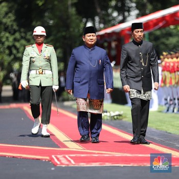 Detik-Detik Pisah Sambut dari Jokowi ke Prabowo di Istana Merdeka