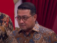 Profil Teuku Riefky Harsya : Menteri Ekonomi Kreatif