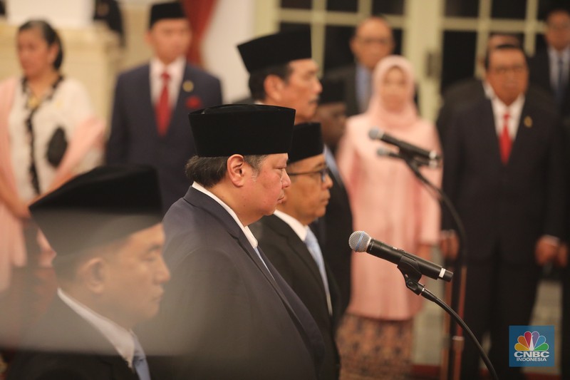 Pelantikan Menteri Kabinet Merah Putih Masa Jabatan 2024-2029, Istana Negara, Jakarta, Senin (21/10/2024). Pelantikan Menteri Kabinet Merah Putih Masa Jabatan 2024-2029, Istana Negara, Jakarta, Senin (21/10/2024). (CNBC Indonesia/Tri Susilo)