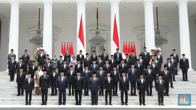 Detik-Detik Prabowo Lantik 48 Menteri Kabinet Merah Putih