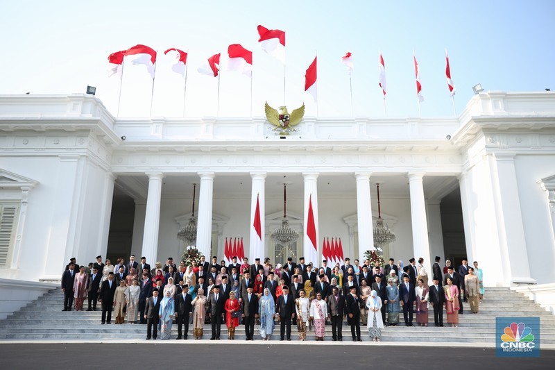Calon presiden nomor urut 02 Praowo Subianto saat knferensi pers usai Penetapan Hasil Pilpres KPU 2024 di Kartanegara, Jakarta, Rabu (20/3/2024). (REUTERS/Willy Kurniawan) Calon presiden nomor urut 02 Praowo Subianto saat knferensi pers usai Penetapan Hasil Pilpres KPU 2024 di Kartanegara, Jakarta, Rabu (20/3/2024). (REUTERS/Willy Kurniawan)