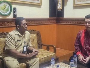 SMKN 1 Klungkung Serahkan 293 Ijazah Alumni Setelah Digeledah Jaksa