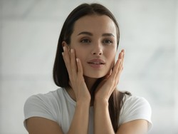 8 Manfaat Niacinamide: Solusi untuk Kulit Sehat dan Cerah 8 Manfaat Niacinamide: Solusi untuk Kulit Sehat dan Cerah