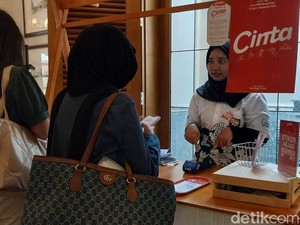 Unik! Di Kafe Malang Ini Pesan Kopi Harus Pakai Bahasa Isyarat