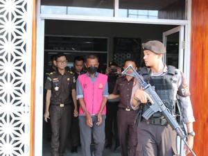 Kejari Tahan Tersangka Korupsi Pembangunan Puskesmas Dompu Kota
