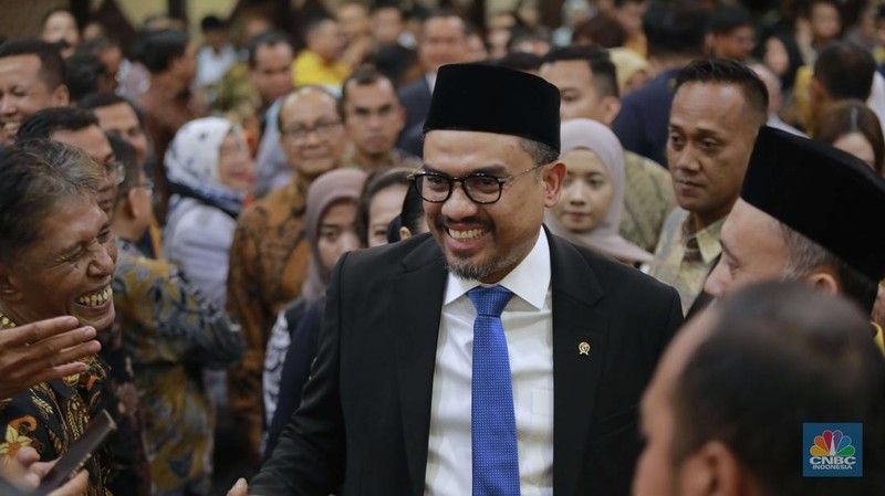 Menteri UMKM Maman Abdurrahman saat acara Serah terima jabatan dan pisah sambut kementerian Koperasi-UMKM Teten Masduki menteri periode 2019-2024 dengan Maman Abdurrahman Setiadi periode 2024-2029, di Gedung Smesco Kementerian UMKM, Jakarta, Senin (21/10/2024). (CNBC Indonesia/Muhammad Sabki)