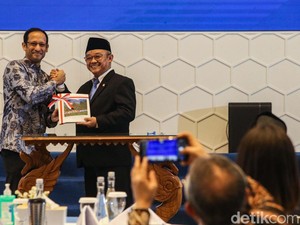 Ditanya soal Honor Guru, Mendikdasmen: Harus Sangat Hati-hati dan Saksama