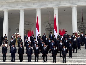 Ini Foto Prabowo-Gibran Bersama Menteri Kabinet Merah Putih di Istana