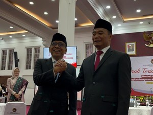 Muhadjir Harap Menko Pratikno Percepat Usia Masuk SD dari 7 ke 6 Tahun