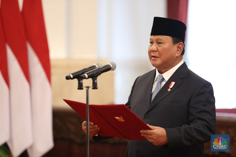 Pelantikan Menteri Kabinet Merah Putih Masa Jabatan 2024-2029, Istana Negara, Jakarta, Senin (21/10/2024). Pelantikan Menteri Kabinet Merah Putih Masa Jabatan 2024-2029, Istana Negara, Jakarta, Senin (21/10/2024). (CNBC Indonesia/Tri Susilo)