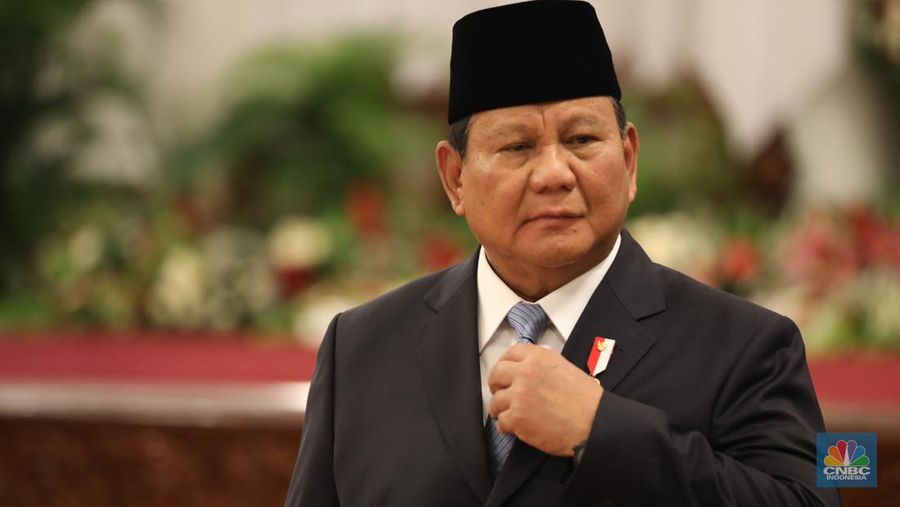 Presiden Prabowo Subianto melantik Menteri Kabinet Merah Putih Masa Jabatan 2024-2029, Istana Negara, Jakarta, Senin (21/10/2024). (CNBC Indonesia/Tri Susilo)