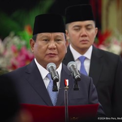 Resmi! Prabowo Lantik 48 Menteri Anggota Kabinet Merah Putih 2024-2029