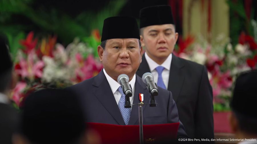 Presiden Prabowo Subianto melantik Menteri Kabinet Merah Putih Masa Jabatan 2024-2029, Istana Negara, Jakarta, Senin (21/10/2024). (Tangkapan Layar Youtube Sekretariat Presiden)