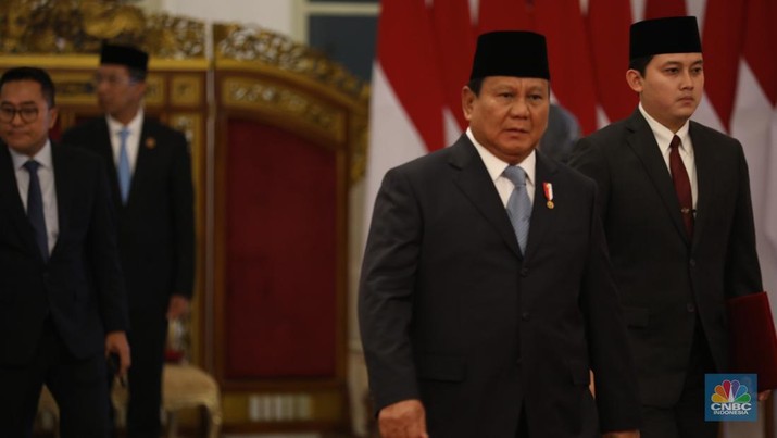 Presiden Prabowo Subianto saat pelantikan Wakil Menteri Kabinet Merah Putih Masa Jabatan 2024-2029 di Istana Negara, Jakarta, Senin (21/10/2024). (CNBC Indonesia/Tri Susilo)