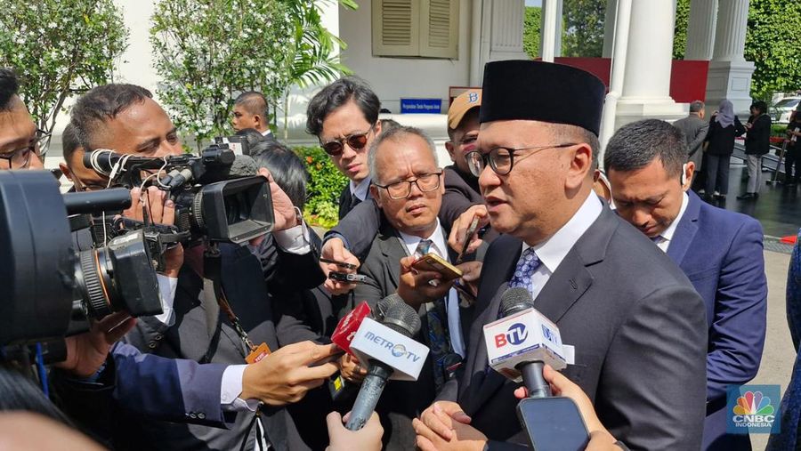 Rosan Roeslani tiba di Istana Merdeka, Jakarta, Senin (21/10/2024). (վ/Verda Nano Setiawan)
