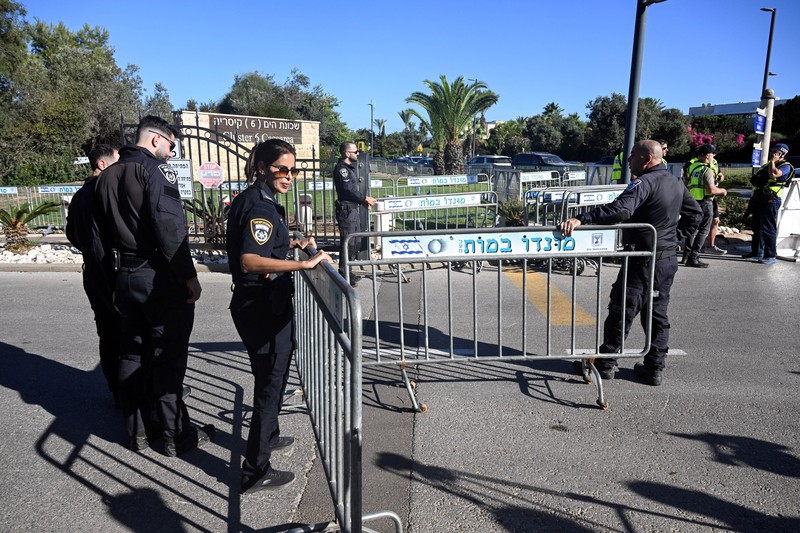 Rumah Netanyahu diijaga ketat ssai serangan drone. (REUTERS/Rami Shlush) Rumah Netanyahu diijaga ketat ssai serangan drone. (REUTERS/Rami Shlush)