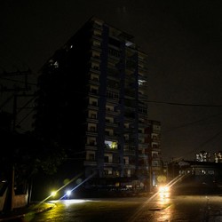 'Kiamat' Listrik Hantam Negara Ini, Warga Mati Lampu Total 4 Hari