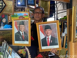 Penjual Foto Prabowo-Gibran di Semarang Panen Cuan: Stok Datang Langsung Habis