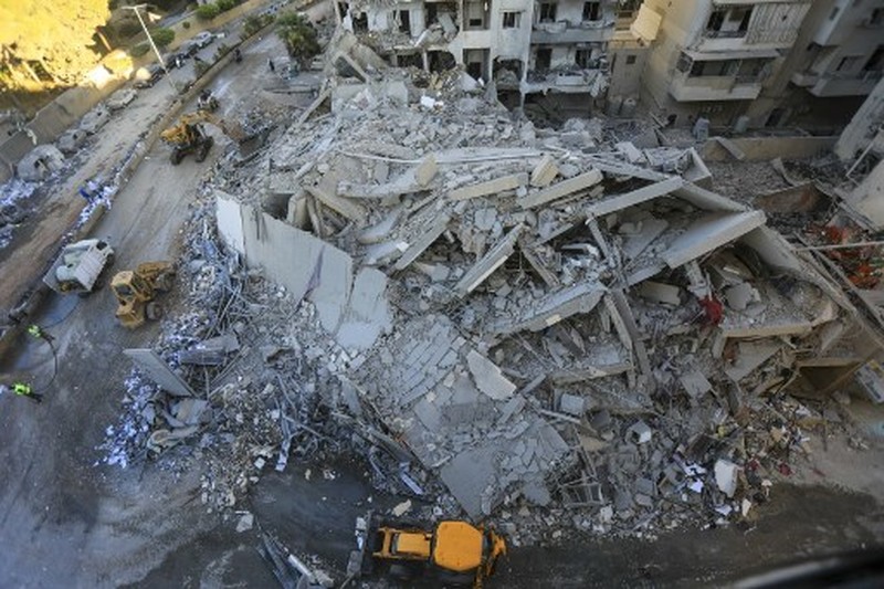 Israel Bombardir Lembaga Keuangan Hizbullah di Beirut. (AFP)
