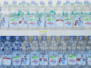 Le Minerale Luncurkan Kemasan Edisi Khusus untuk Dukung Atlet Sepakbola
