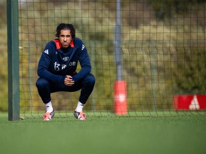 Akhirnya Leny Yoro Tampak Lagi di Latihan MU