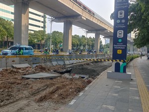 Penampakan Terkini Progres Penataan Trotoar di Rasuna Said Kuningan