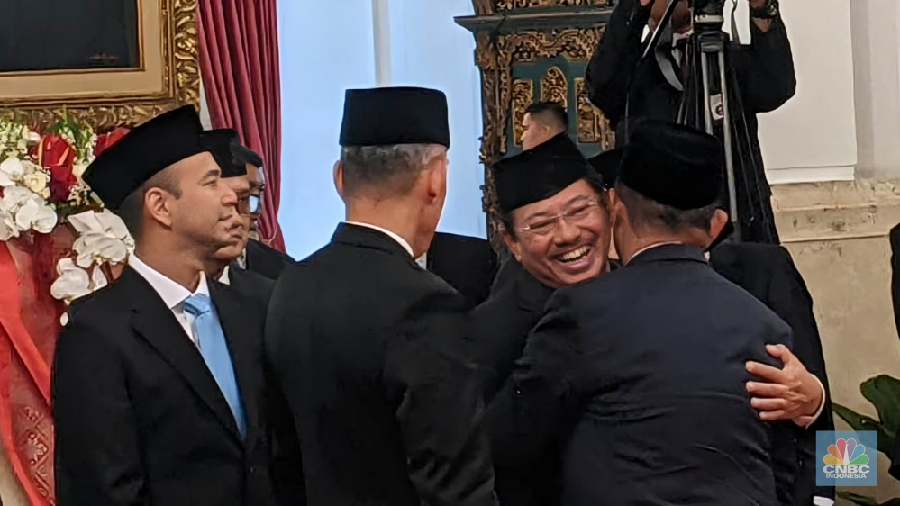 Terawan Agus Putranto tiba di Istana Negara, Selasa (22/10/2024). (CNBC Indonesia/Emir Yanwardhana)
