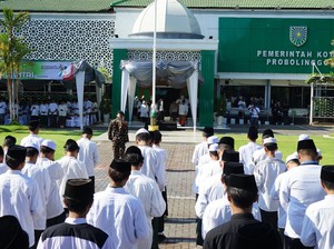 5 Contoh Susunan Apel Hari Santri Lengkap Teks Ikrar, Resolusi, dan Doanya