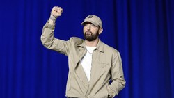 Rapper Hollywood Terbaik Jatuh pada...