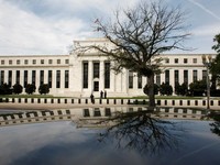 Perang Dagang Trump Sudah Tusuk AS dari Belakang? Inflasi Meroket