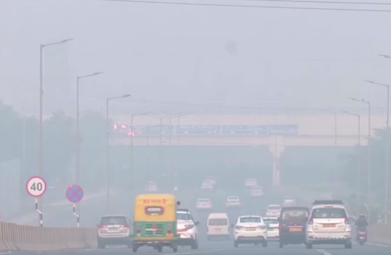 Kabut asap pagi di New Delhi, India, Rabu (23/10/2024). (REUTERS/Anushree Fadnavis) Kabut asap pagi di New Delhi, India, Rabu (23/10/2024). (REUTERS/Anushree Fadnavis)