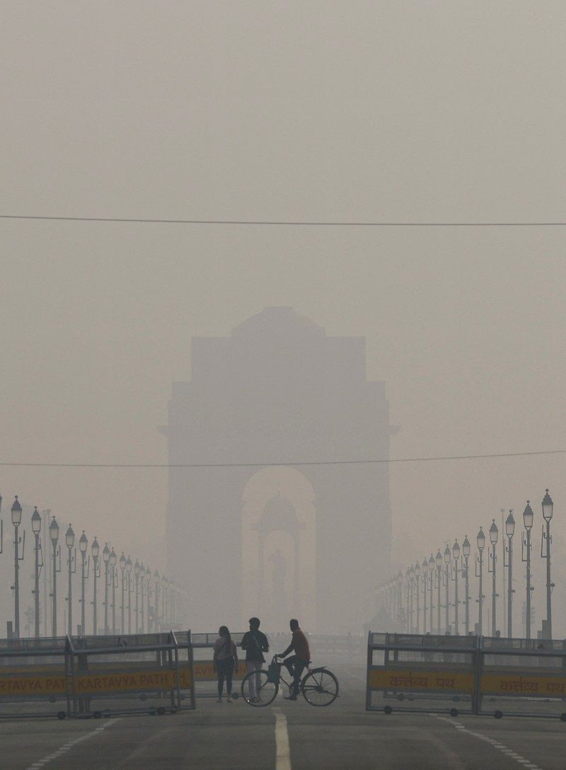 Kabut asap pagi di New Delhi, India, Rabu (23/10/2024). (REUTERS/Anushree Fadnavis)