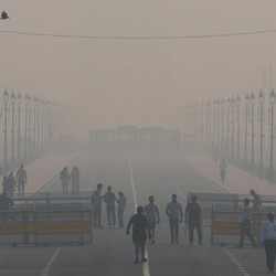 Kabut Gelap Tiba-Tiba Kepung Ibu Kota India, Ada Apa?