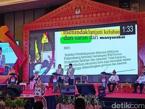 RD-PS Sampaikan Program Kerja Pro Rakyat dalam Debat Pertama Cawako Palembang