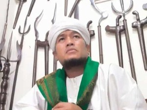 Raden Gilap yang Pimpin Ritual Sumpah Pocong Saka Tatal Tutup Usia