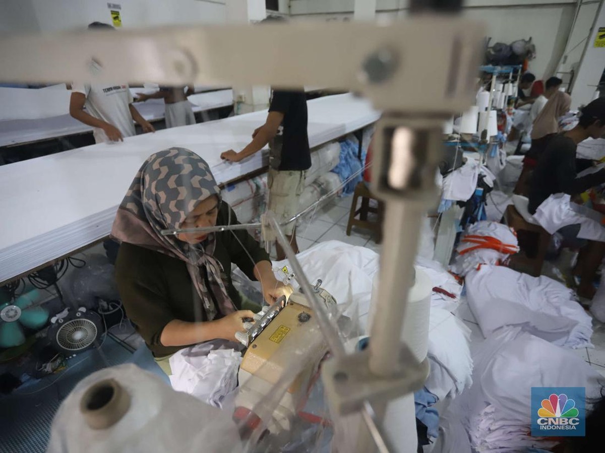 Hambatan Perizinan dan Pasar Ilegal Gagalkan Investor Tekstil China Masuk Indonesia
