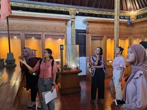 Dispar Denpasar Jajaki Regulasi Layanan Walking Tour