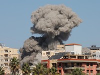 Potret Israel Bombardir Kota Kuno Lebanon, Sasar Markas Hizbullah