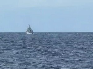 Bakamla RI Kembali Halau Kapal Coast Guard China di Laut Natuna Utara