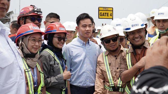 Gibran Tinjau Proyek WIKA, Tekankan Rampung Tepat Waktu