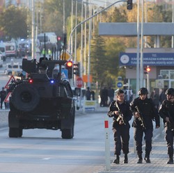 Teror Penembakan di Markas Industri Dirgantara Anggota NATO, 5 Tewas