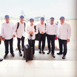 Istana: Menteri Cs Semangat Terbang ke Magelang Pakai Pesawat Hercules